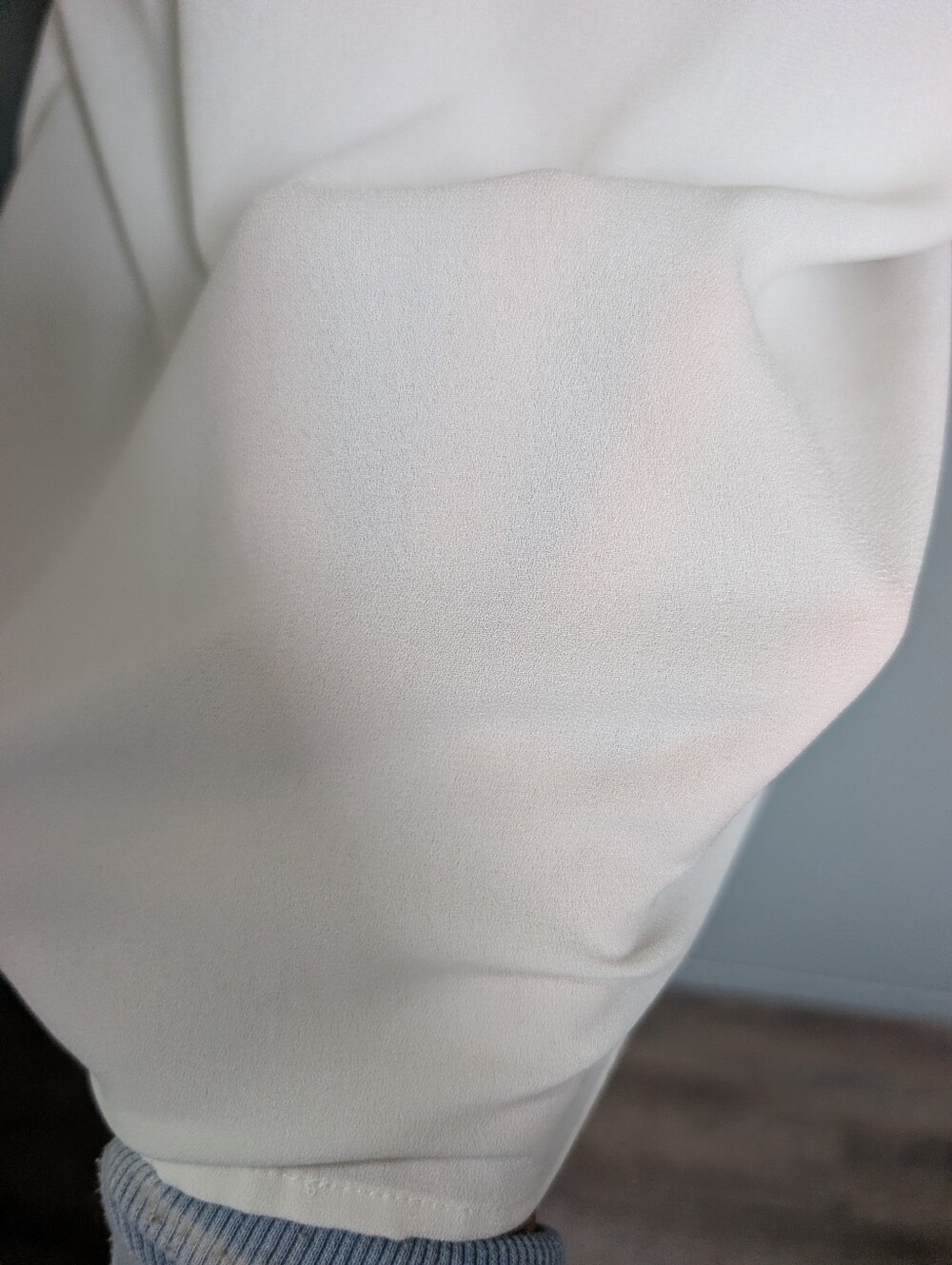 Lauren Conrad Flutter Sleeve Cream Tie-Neck Blouse - Picture 8 of 12